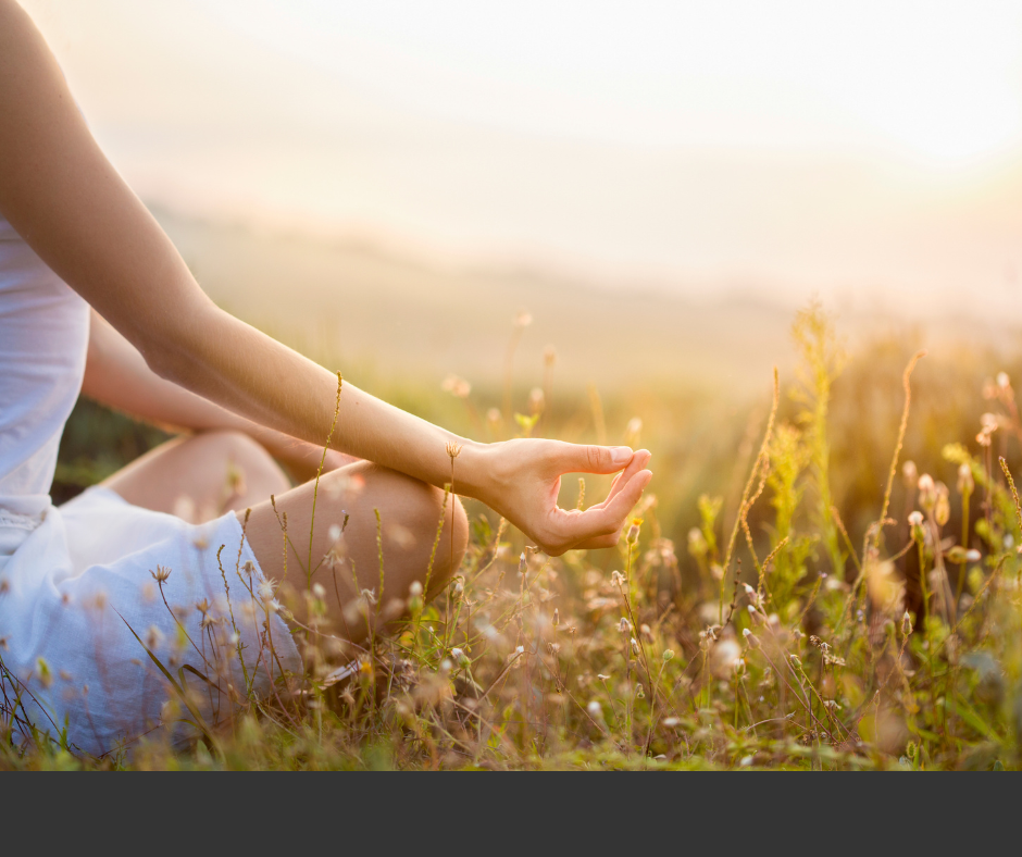4 Meditaciones para una Vida Mejor CLASES DE YOGA Y MEDITACION CON CHARY LOZANO