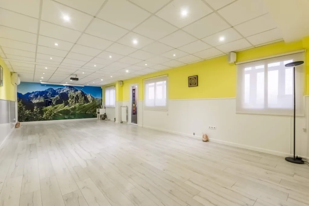 Chary lozano Clases de yoga clinica m angeles buendia alcala de henares